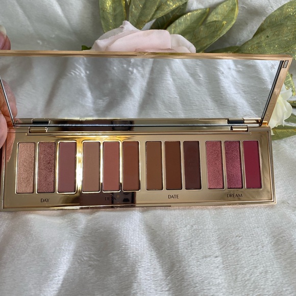 CHARLOTTE TILBURY PILLOW TALK INSTANT EYE PALETTE - Picture 5 of 8